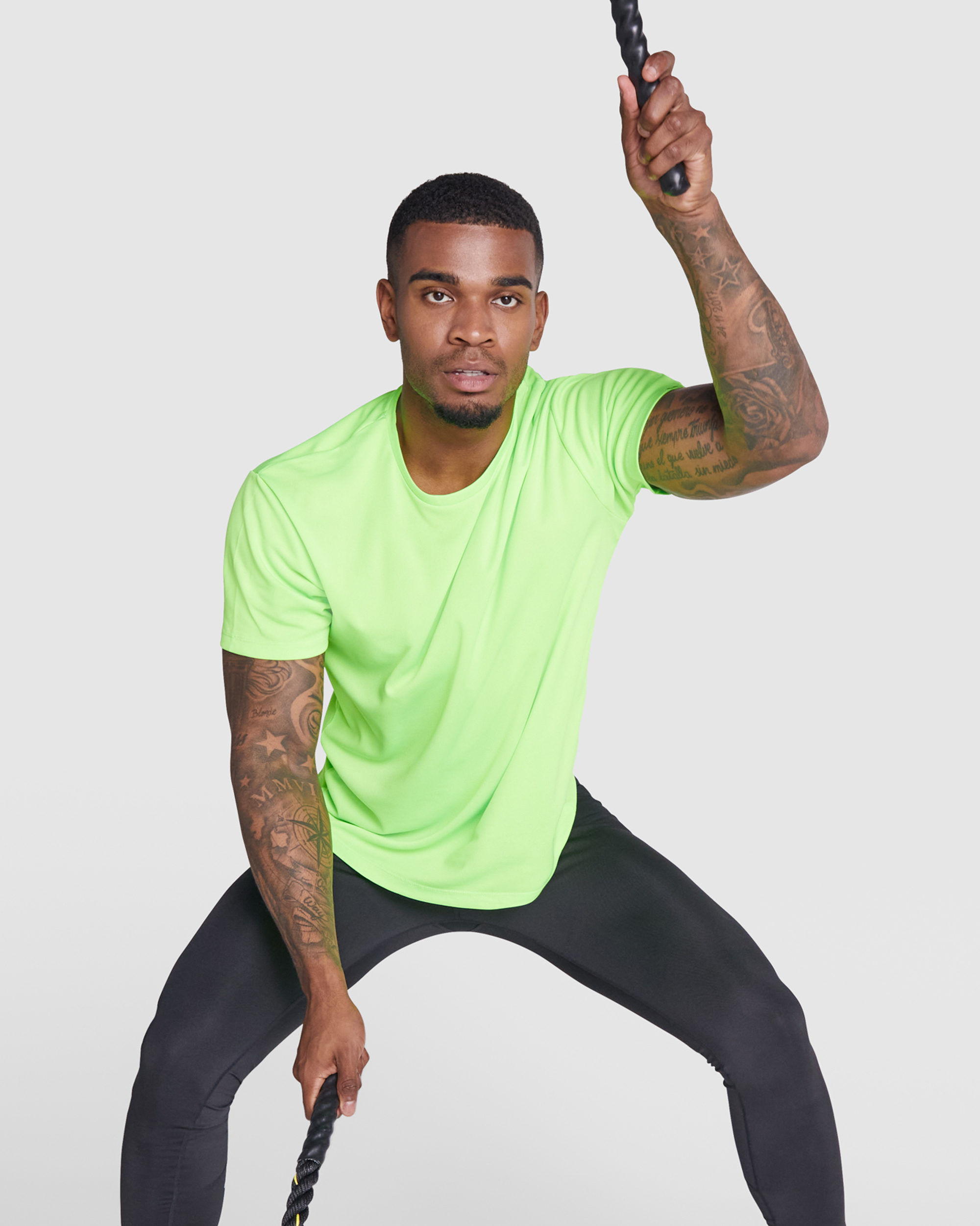 16_T-shirt-sport-homem_MAIN-1