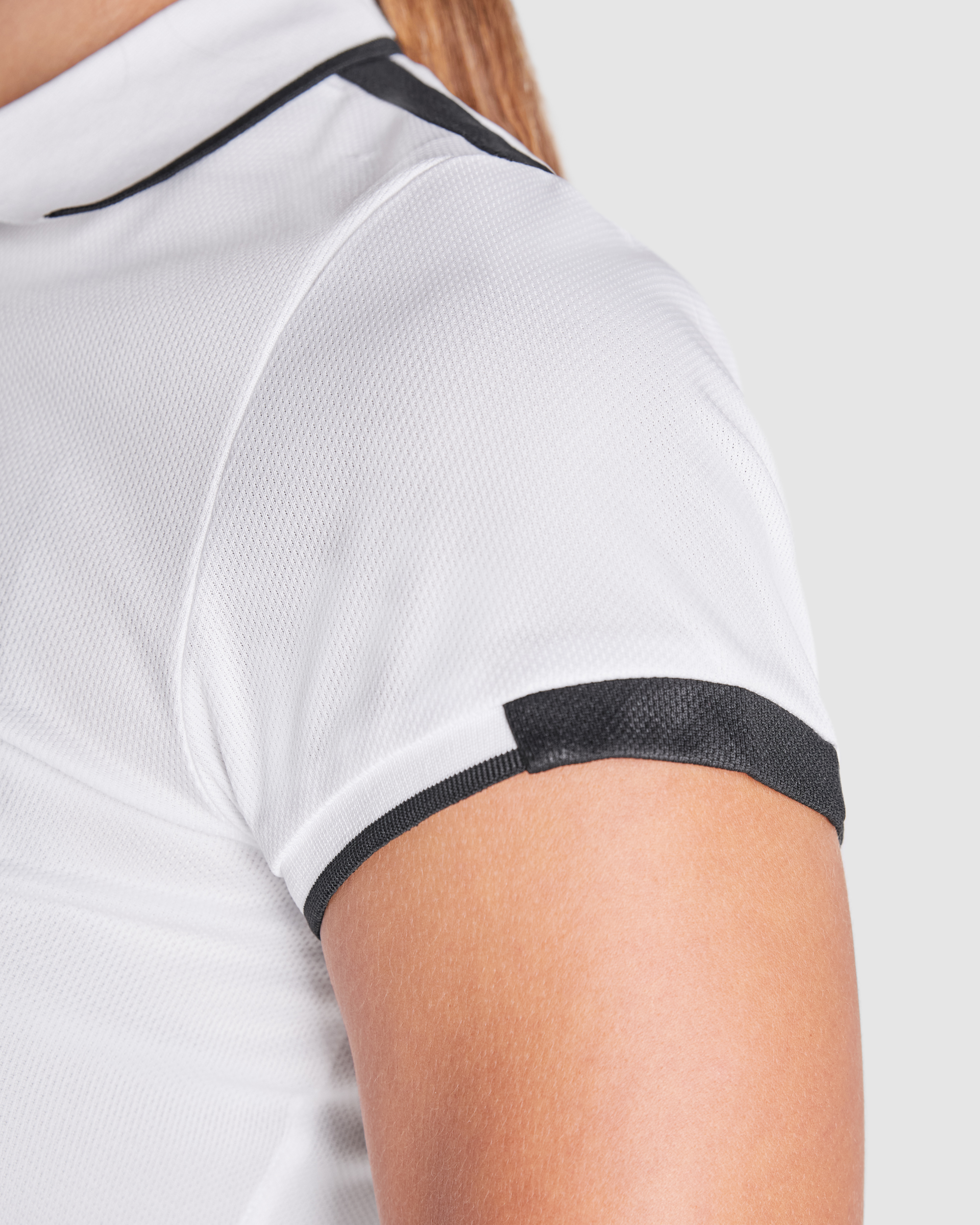 20_Polo-sport-mulher_MAIN-5